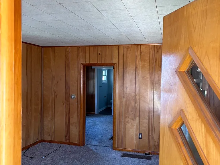 234 N Market St — Photo 3