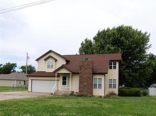 822 Zigler St, Webb City, MO 64870