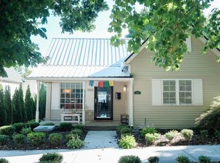 905 W 6th St, Bloomington, IN