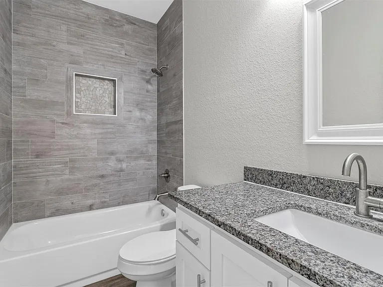 426 W Coffin St — Photo 12