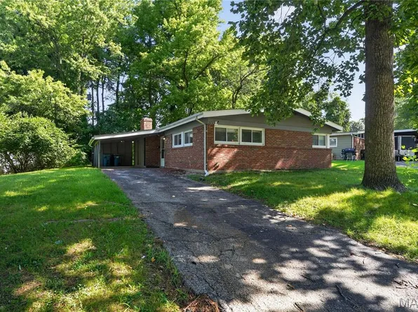 8313 Pepperidge Dr, Saint Louis, MO 63134
