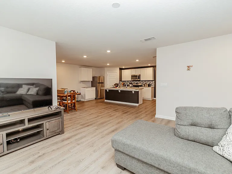6719 Sarah Ann Way — Photo 8