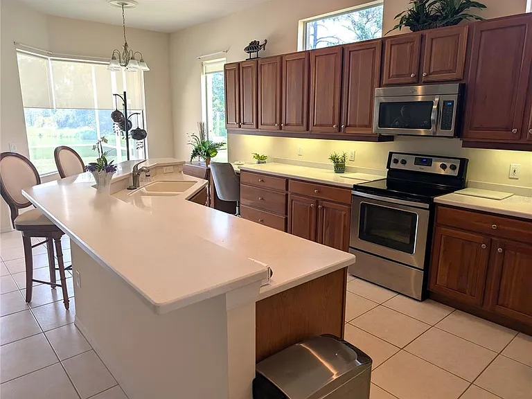 4406 Reflections Pkwy — Photo 3