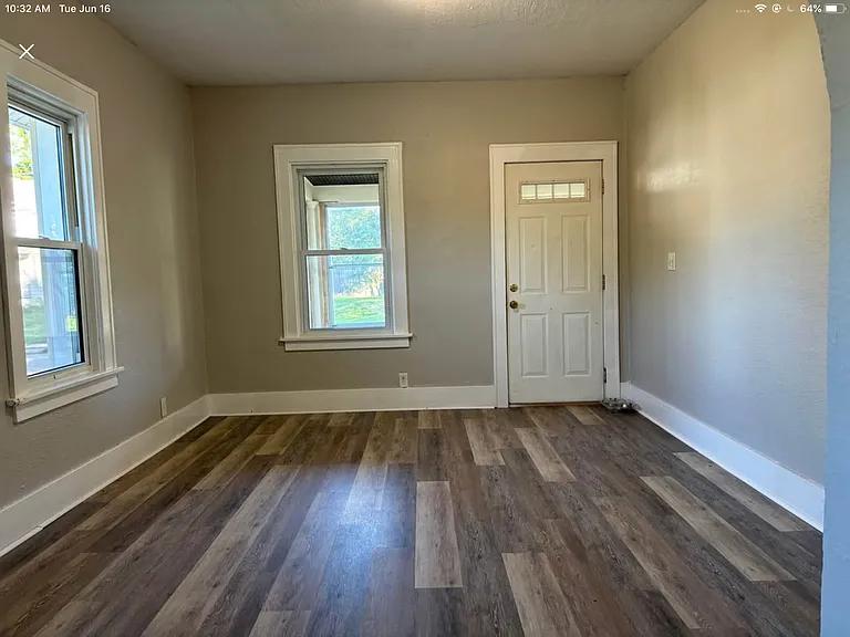 1139 S Concord St — Photo 4