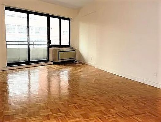3rd image of 1991 Broadway APT 5B