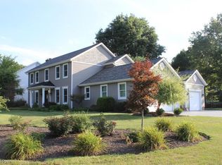 3463 Briton Cir NW, Canton, OH 44708