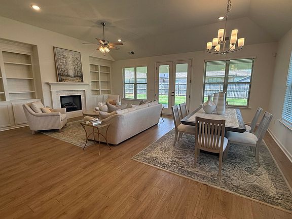 5th image of 150 Misty Meadows Dr