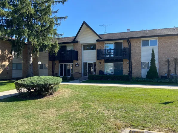 16B Kingery Quarter APT 105, Willowbrook, IL 60527