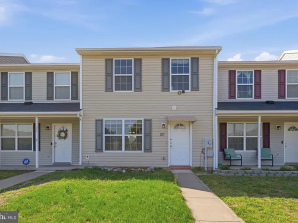 20 Toad Stool Ln, Inwood, WV 25428