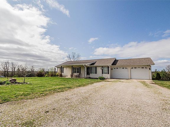 2nd image of 1815 County Road 521