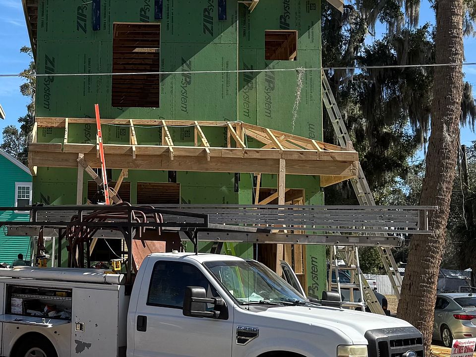 2nd image of 671 SW 5th Ter