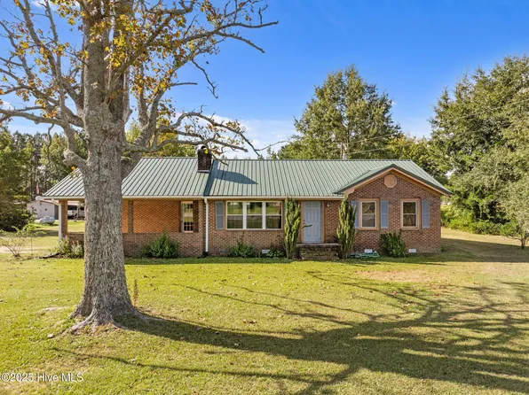 13006 Us 264 Highway E, Pinetown, NC 27865