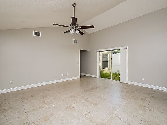 3rd image of 5944 Birchwood Dr