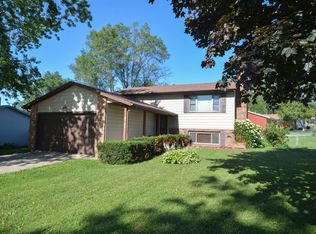 3703 Willow Heights Dr SW, Rochester, MN 55902