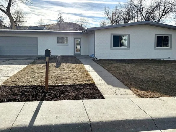118 Valley Dr, Casper, WY 82604