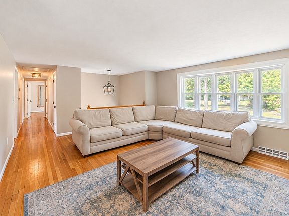 4th image of 23 Gratto Rd