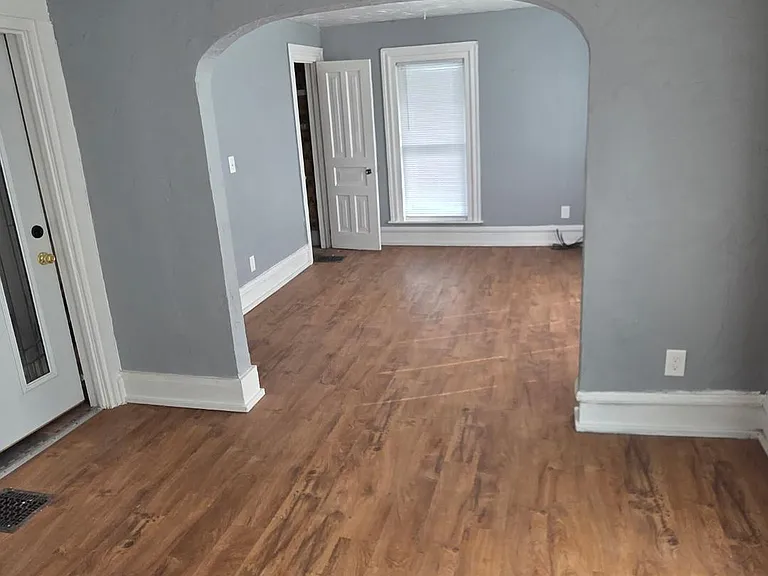 524 N Walnut St #2 — Photo 4