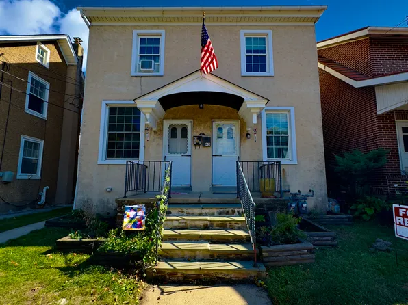 43 S Main St, Quakertown, PA 18951