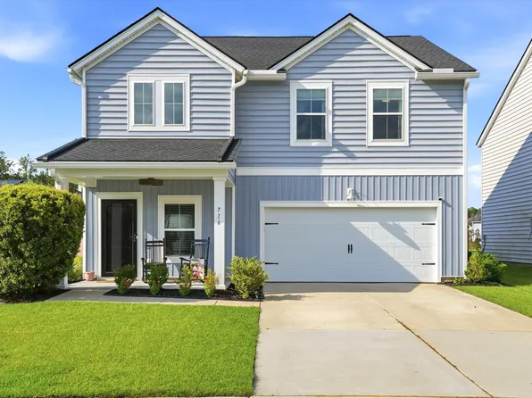 716 Pine Warbler Ln, Moncks Corner, SC 29461