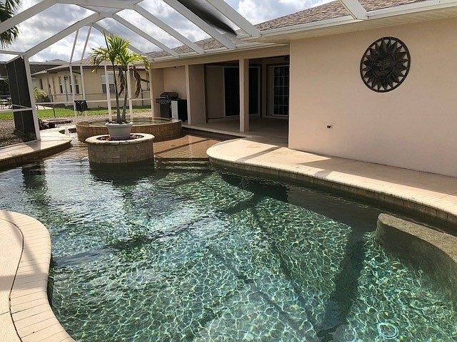 Resort style pool & spa