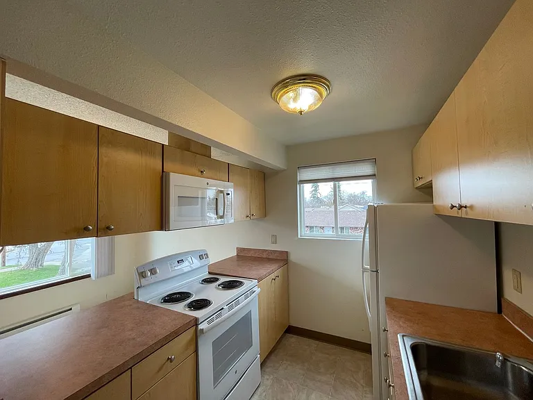 1703 E Cataldo Ave — Photo 12