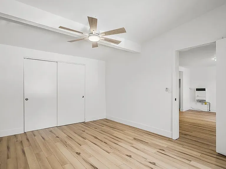 1037 1/2 Litch Ct — Photo 13