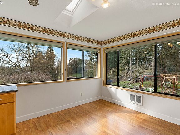 2nd image of 4503 NE 39th St
