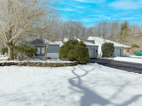 35 Timberline Circle #35, Port Jefferson, NY 11777