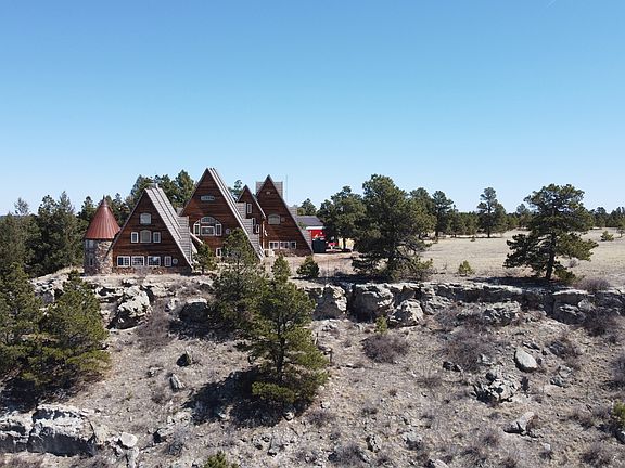 4th image of 19355 Elbert Rd
