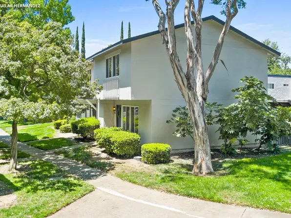 8827 Salmon Falls Dr Unit E, Sacramento, CA 95826