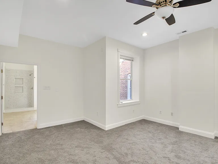 708 Newington Ave — Photo 8