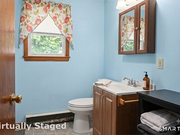 4th image of 64 Katherine Avenue
