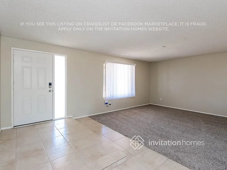 12042 N 28th Pl — Photo 2