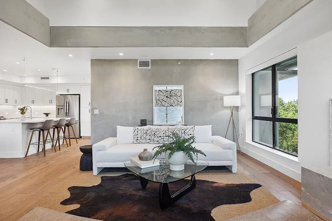 1 bed, 1349 sqft, $5,700 — Photo 3