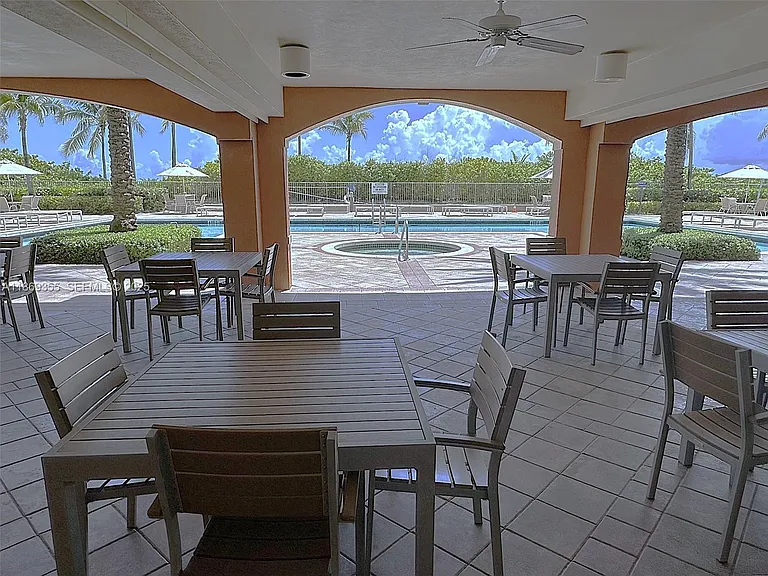 2080 S Ocean Dr #Penthouse 3 — Photo 31