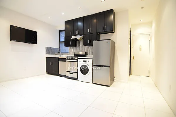 Rented by Bohemia Realty Group | media 1