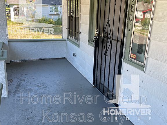 2nd image of 3801 Bellefontaine Ave