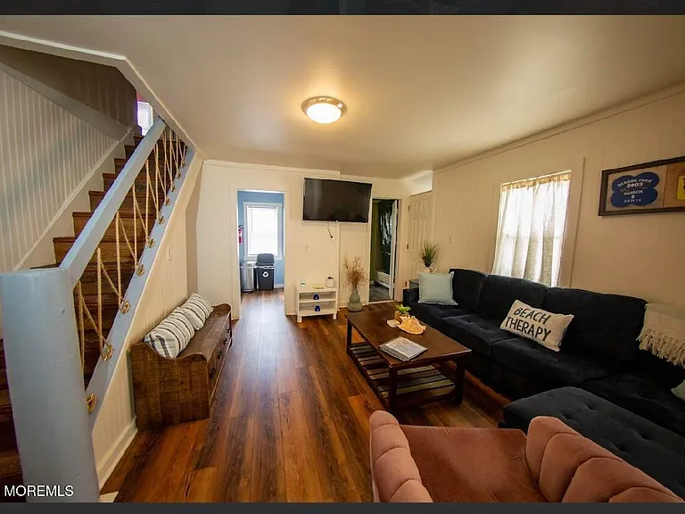 46 Kearney Ave #B — Photo 5