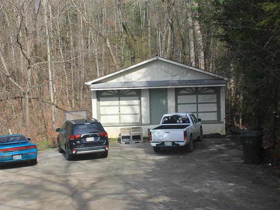 2nd image of 324 Hopson St