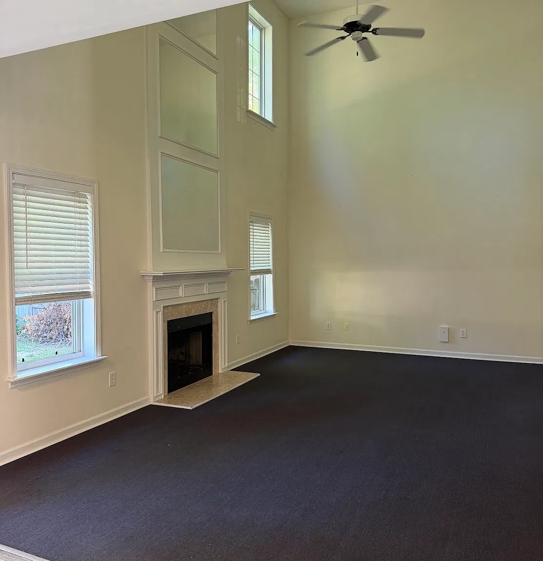 4 bed, 2114 sqft, $2,200 — Photo 2