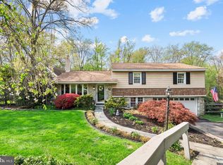 139 Greenwood Dr, Willow Grove, PA 19090