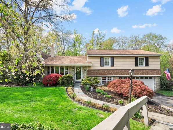 139 Greenwood Dr, Willow Grove, PA 19090
