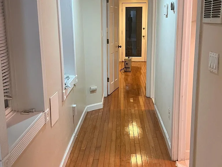 1459 Girard St NW #1 — Photo 11