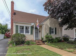 11 Bassett Pl, Red Bank, NJ 07701