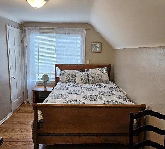 102 S 7th Ave — Photo 6