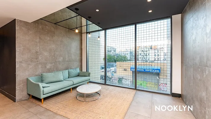 Rented by Nooklyn NYC LLC | media 24