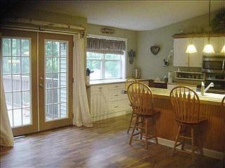 3rd image of 12 Gates Ave