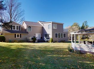 19 Morgan St, Lenox, MA 01240