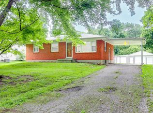 6917 Triangle Dr, Louisville, KY 40214