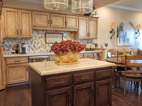 4th image of 32201 Shoreview Dr #9